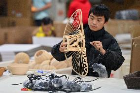 CHINA-GUANGXI-BOBAI-TRADITIONAL WEAVING CRAFTS (CN)