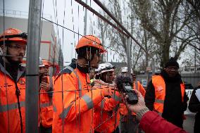 Action For Regulation Of Undocumented Workers On Olympic Sites - Paris