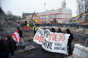 Action For Regulation Of Undocumented Workers On Olympic Sites - Paris