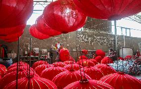 China Manufacturing Industry Red Lantern