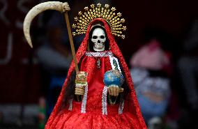 Followers Of Santa Muerte In Mexico Give Thanks For The Favours Fulfilled This Year 2023