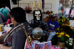 Followers Of Santa Muerte In Mexico Give Thanks For The Favours Fulfilled This Year 2023