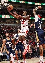 (SP)U.S.-CHICAGO-BASKETBALL-NBA-PELICANS VS BULLS