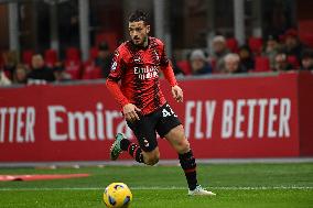 AC Milan v Frosinone Calcio - Serie A TIM