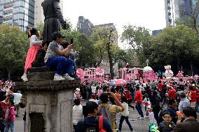 Bolo Fest Christmas Parade In Mexico City