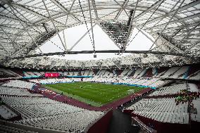 West Ham United v Crystal Palace - Premier League