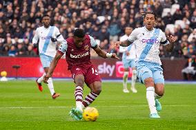 West Ham United v Crystal Palace - Premier League