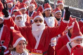 HUNGARY-BUDAPEST-SANTA RUN