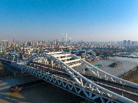 Coal Carriers Sail on The Beijing-Hangzhou Grand Canal