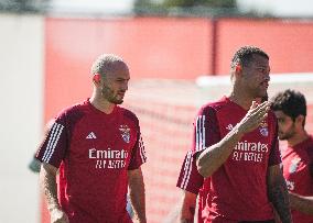 SLBenfica training