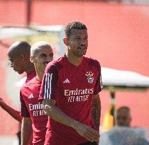 SLBenfica training