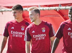 SLBenfica training