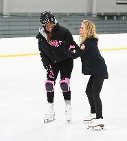 Jennifer Hudson Learns Ice Skating - LA