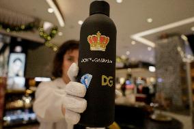 Dolce & Gabbana Personalises Perfume Packaging In Mexico