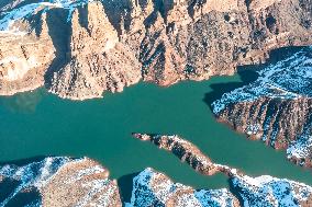 Snow-covered Phoenix Lake in Karamay