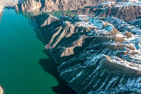 Snow-covered Phoenix Lake in Karamay