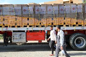 EGYPT-CAIRO-CHINA-GAZA-HUMANITARIAN AID SUPPLIES-HANDOVER