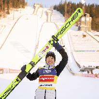 Ski jumping: World Cup in Lillehammer
