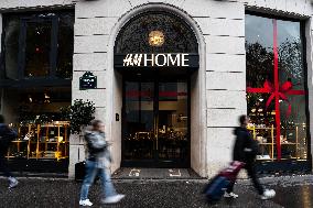 Illustration H&M home logo