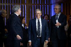 Bill Gates At Rendez-Vous de Bercy - Paris