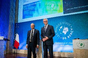 Bill Gates At Rendez-Vous de Bercy - Paris