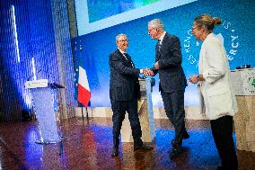 Bill Gates At Rendez-Vous de Bercy - Paris