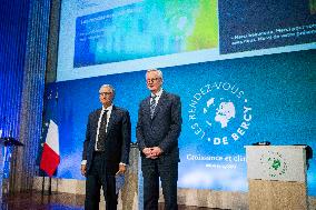 Bill Gates At Rendez-Vous de Bercy - Paris