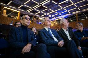 Bill Gates At Rendez-Vous de Bercy - Paris