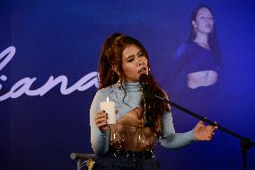 Colombian Singer Juliana Showcase