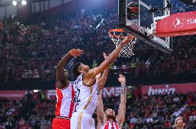 Olympiacos Piraeus v Real Madrid - Turkish Airlines EuroLeague