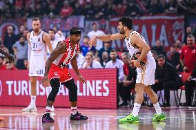 Olympiacos Piraeus v Real Madrid - Turkish Airlines EuroLeague