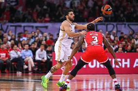 Olympiacos Piraeus v Real Madrid - Turkish Airlines EuroLeague