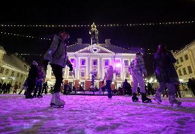 Christmassy Town Hall Square in Tartu