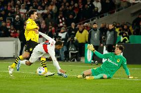 (SP)GERMANY-STUTTGART-FOOTBALL-GERMAN CUP-STUTTGART VS DORTMUND