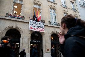 Students Occupy SciencesPo - Paris