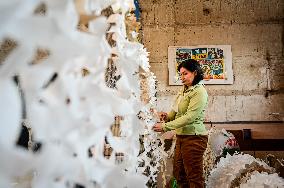 Making winter camouflage netting in Zaporizhzhia