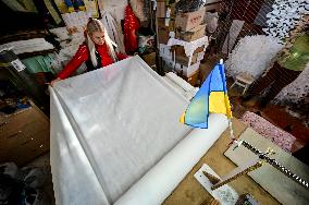 Making winter camouflage netting in Zaporizhzhia