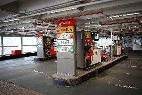 TotalEnergies Service Station Closed - Paris