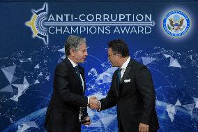 Sec Blinken Hold A Anti-Corruption Champion Award Ceremony
