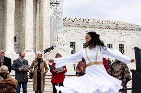 Living nativity at the Supreme Court