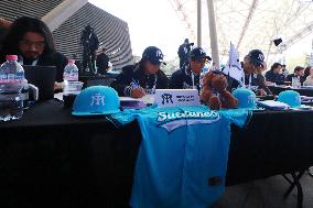 The First Draft Of The Mexican Softball League