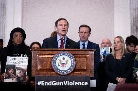 Lawmakers mark annivesary of Sandy Hook, call for assault weapons ban