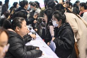 A College Employment Fair in Fuyang