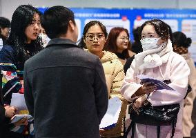 A College Employment Fair in Fuyang