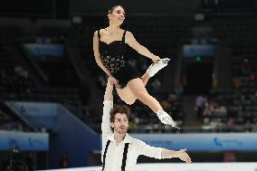 (SP)CHINA-BEIJING-FIGURE SKATING-ISU GRAND PRIX FINAL-PAIRS (CN)