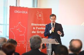 Veran Visits Coca-Cola Bottle Production - Essonne