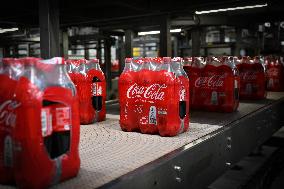 Veran Visits Coca-Cola Bottle Production - Essonne