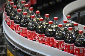 Veran Visits Coca-Cola Bottle Production - Essonne