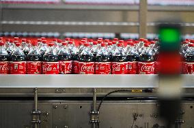 Veran Visits Coca-Cola Bottle Production - Essonne