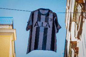 Naples Prepares For Juventus-Napoli